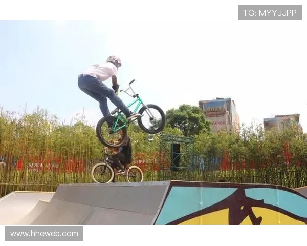 杭州街舞队在极限运动联赛中以52分稳居积分榜首位 杭州街舞队在极限运动联赛中以52分稳居积分榜首位