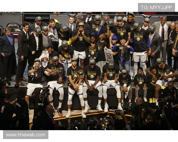 2016年NBA总决赛经典回顾勇士与骑士的巅峰对决录像分析