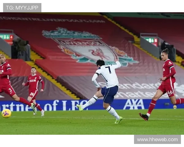 沙迦足球队迎战柏斯波利斯全力争胜展现实力与激情的巅峰对决