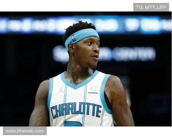 特里罗齐尔的篮球之路从新秀到明星的蜕变与成长历程