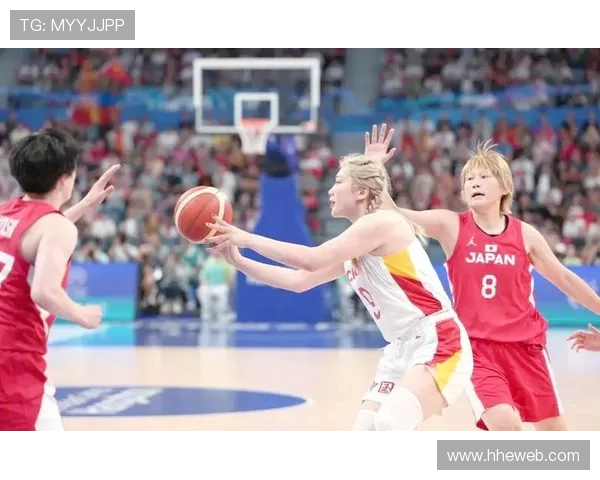 杭州亚运会篮球赛点评：团队配合展现实力与默契的精彩表现